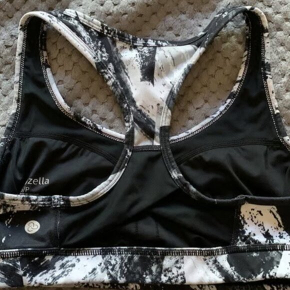 Zella Black White Racerback Sports Bra Size Small GUC #M-053 - Picture 2 of 3